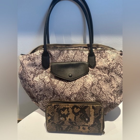 Banana Republic Handbags - Banana Republic Bundle Snake Print Tote Bag and Wallet